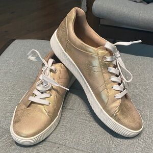 SOUL Naturalizer Metallic Gold Sneakers